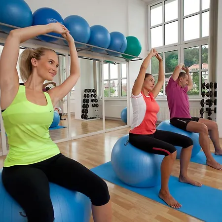 Jestrabi Ξενοδοχείο