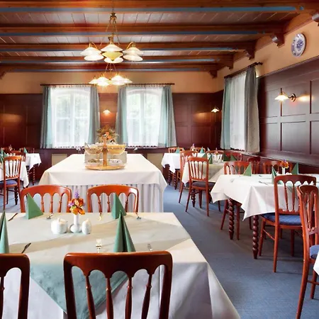 Ξενοδοχείο Jestrabi