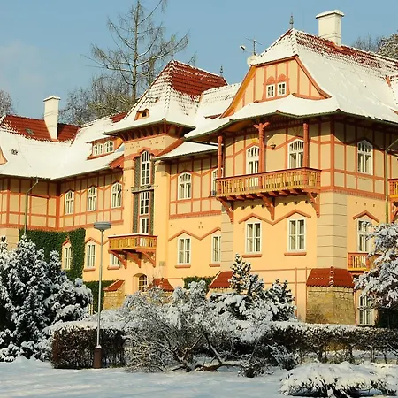 Hotel Jestřabí