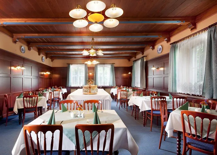Hotel Jestřabí 3*